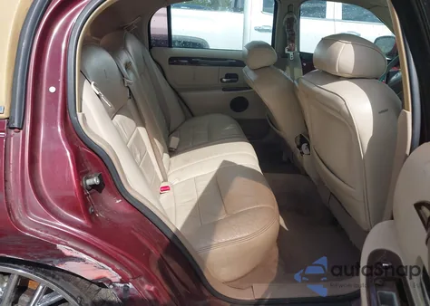 2000 Lincoln Town Car Signature from USA, damaged, VIN 1LNHM82W9YY815765